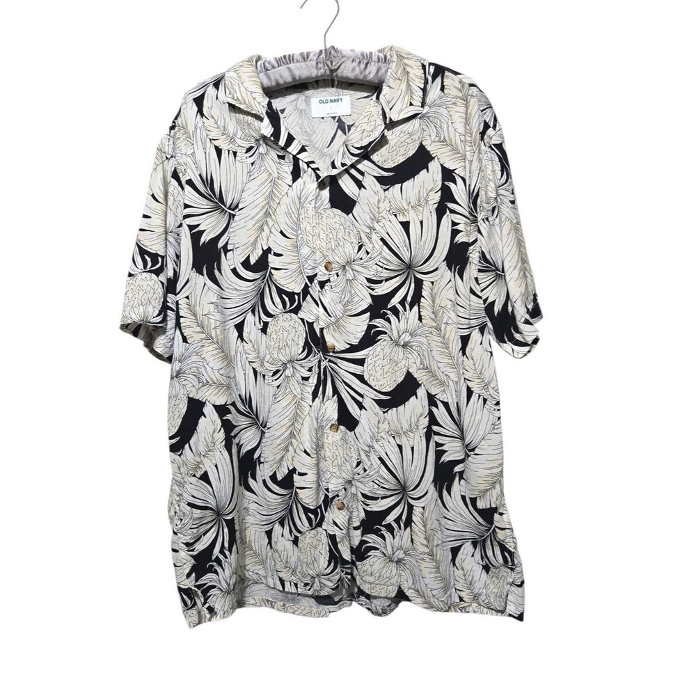Vintage Style Men's Hawaiian Camp Shirt Black Cream Pineapple Tropical Leaf Casu